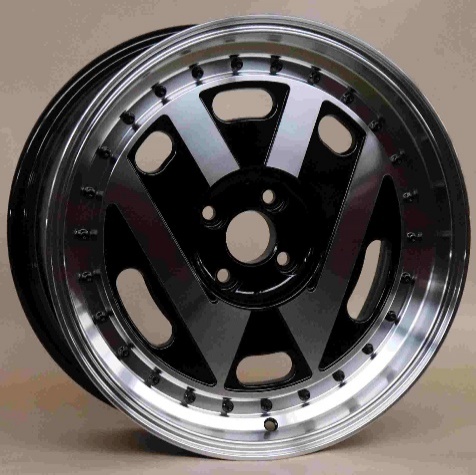 Razor R022 Black Machined Face alloy wheel