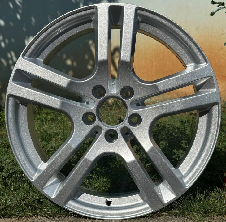 Lumen S440 Silver alloy wheel
