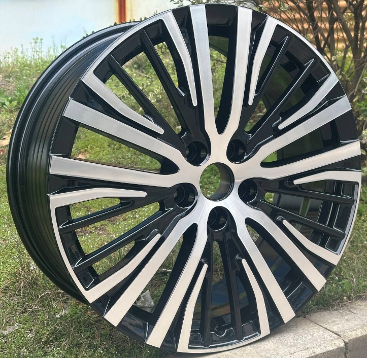 Lyra S366 Black Machined Face alloy wheel