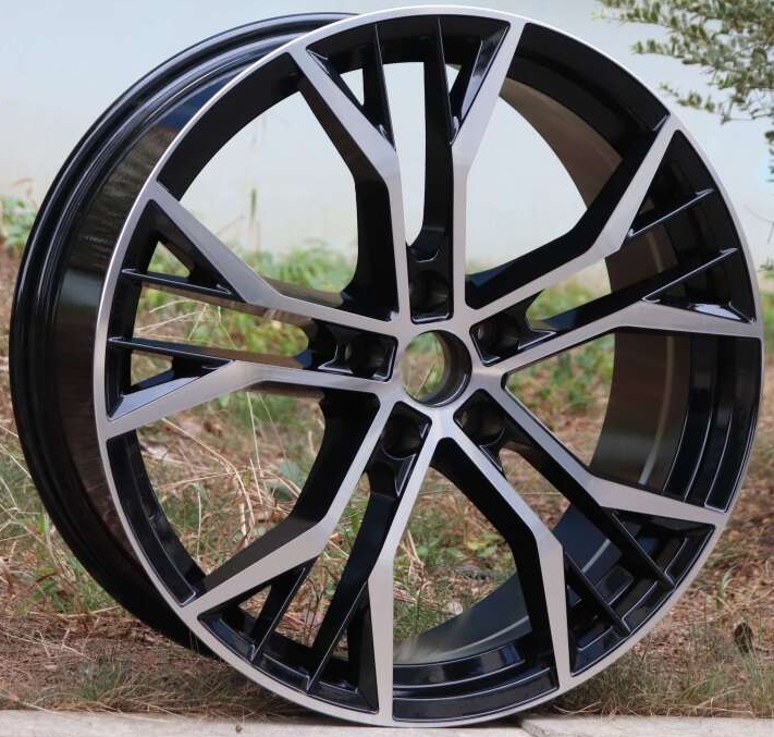 Quartz S461 Black Machined Face alloy wheel