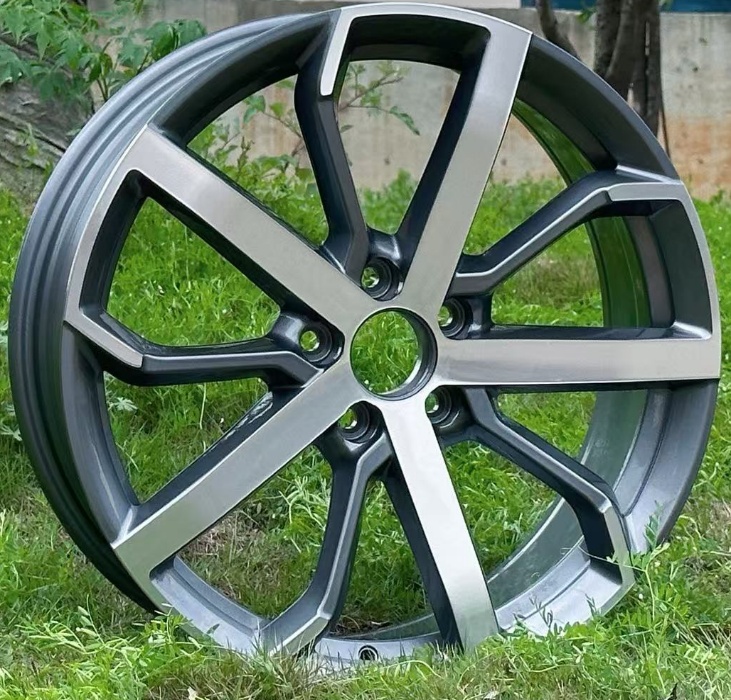 Quartz S559 Gunmetal Machined Face alloy wheel