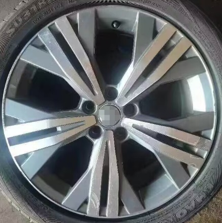 Strata S752 Gunmetal Machined Face alloy wheel
